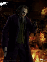 Mezco Toys One 12 collective the Dark Knight Joker action figure pvc/stoffa