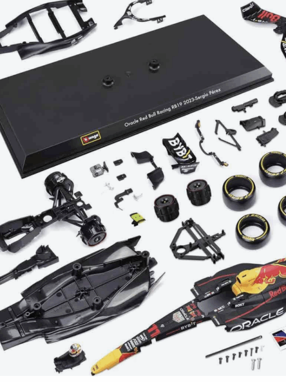 Burago Red bull f1 rb19 - Max Verstappen with helmet - model kit 1:24 pvc/metallo