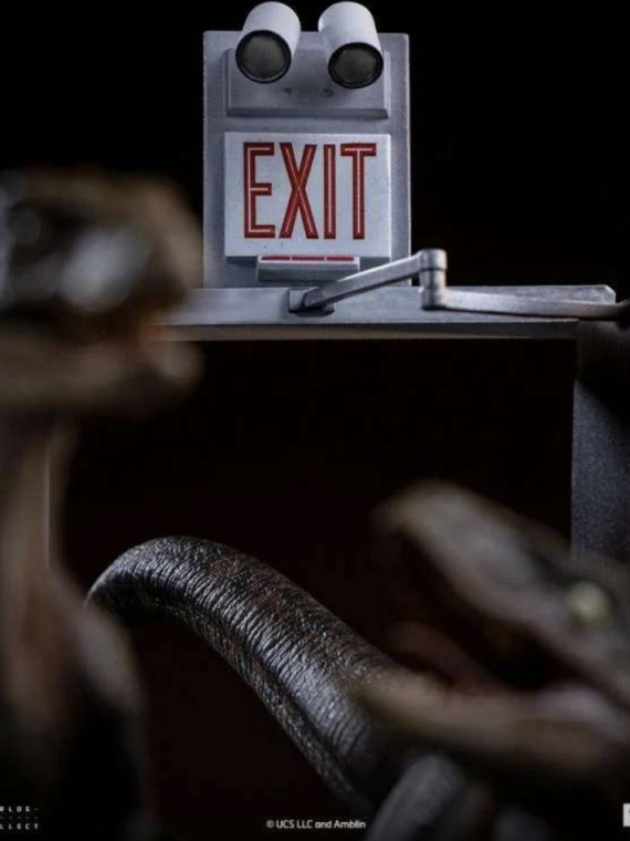 Iron Studios Jurassic park Raptors at the kitchen door 1/10 statue resina 27 cm