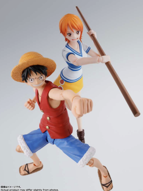 Bandai One Piece Luffy Romance Dawn s.h. figuarts action figure 15 cm pvc