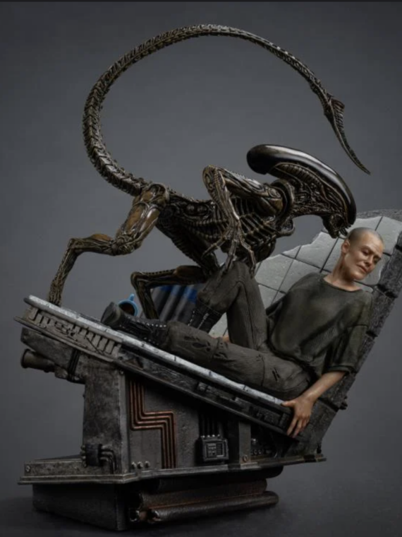 Iron Studios Alien 3 Ellen Ripley And Dog Alien 1/10 Statue 23 cm